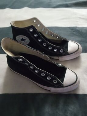 Converse Chuck Taylor Low Top Sneakers - Black & White 2021